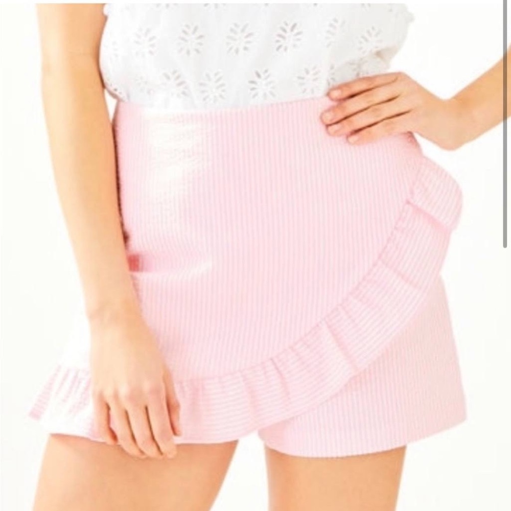 Lilly Pulitzer Faye Skort In Capri Coral Seersucker